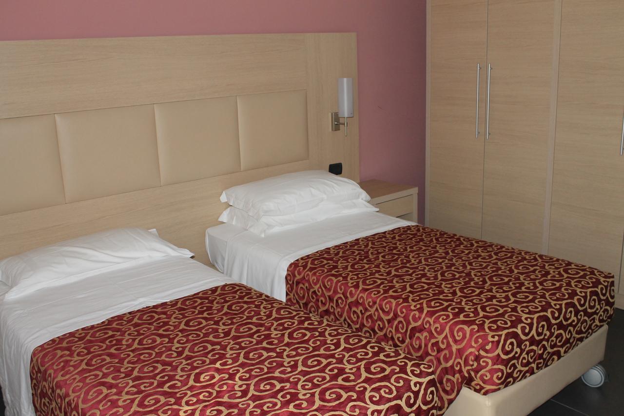 Hotel Eridano Sannazzaro de' Burgondi Oda fotoğraf