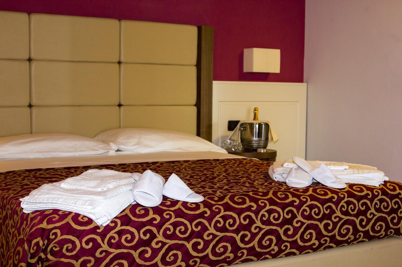 Hotel Eridano Sannazzaro de' Burgondi Oda fotoğraf
